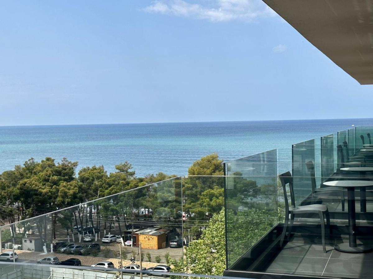 Frojd Kune Resort & Beach Hotel Shëngjin Екстериор снимка