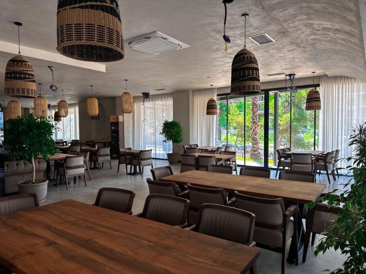 Frojd Kune Resort & Beach Hotel Shëngjin Екстериор снимка