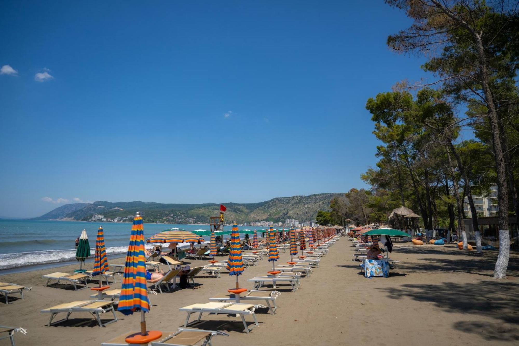 Frojd Kune Resort & Beach Hotel Shëngjin Екстериор снимка
