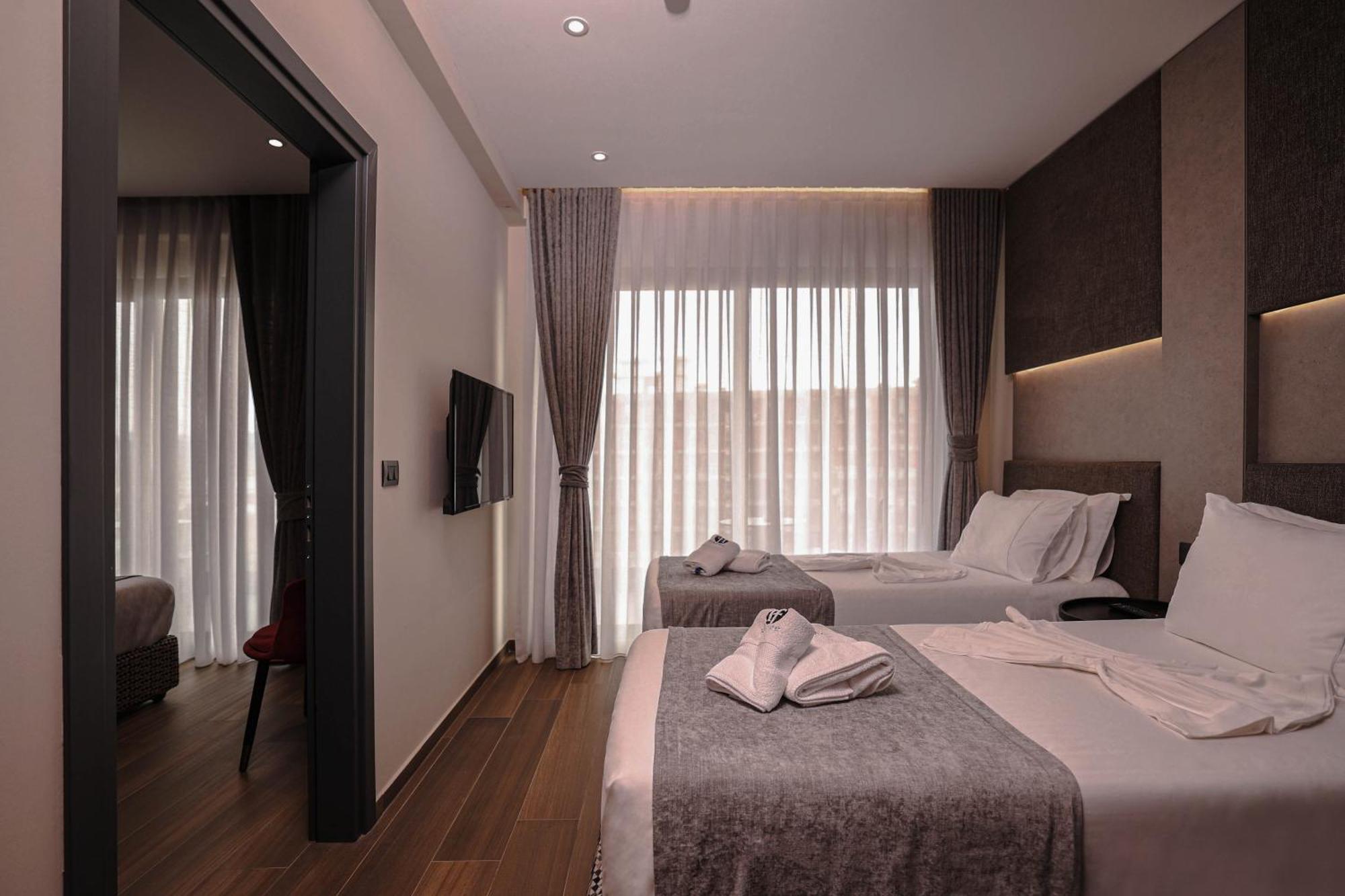 Frojd Kune Resort & Beach Hotel Shëngjin Екстериор снимка