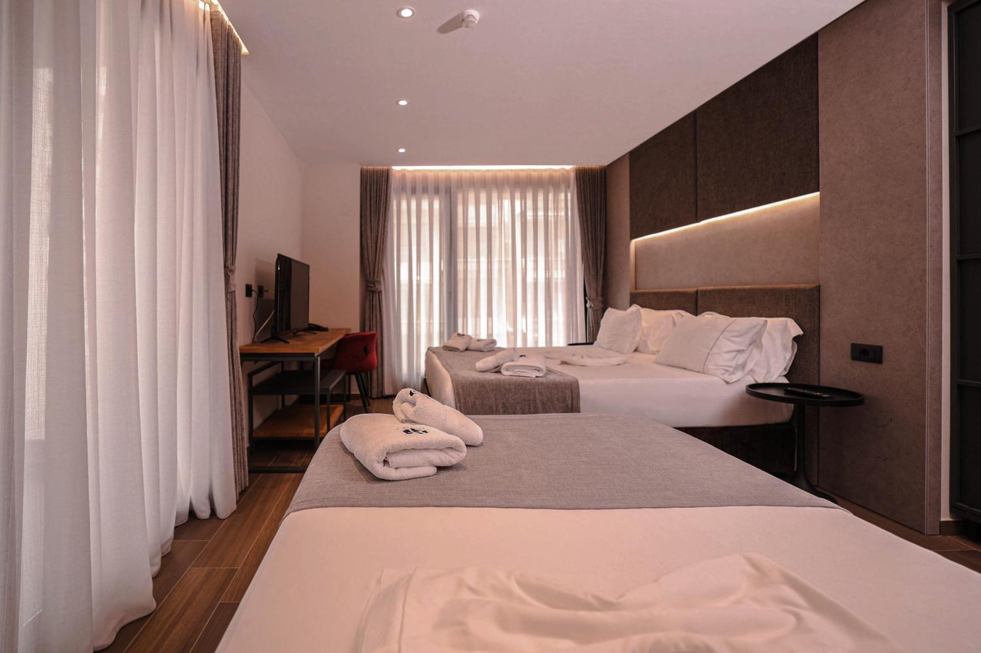 Frojd Kune Resort & Beach Hotel Shëngjin Екстериор снимка